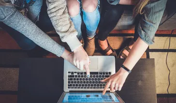 Digital Customer Experience: A Comprehensive Guide for 2026